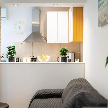 Studio La Luna Apartment